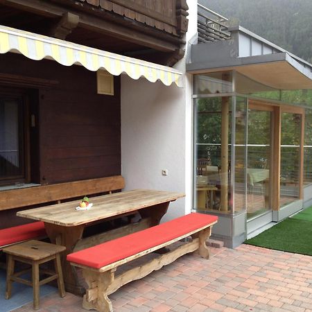 Pension Tina Neustift im Stubaital Exterior foto